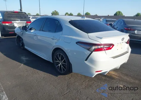 2022 Toyota Camry Se z USA, uszkodzony, nr VIN 4T1G11AK6NU071071